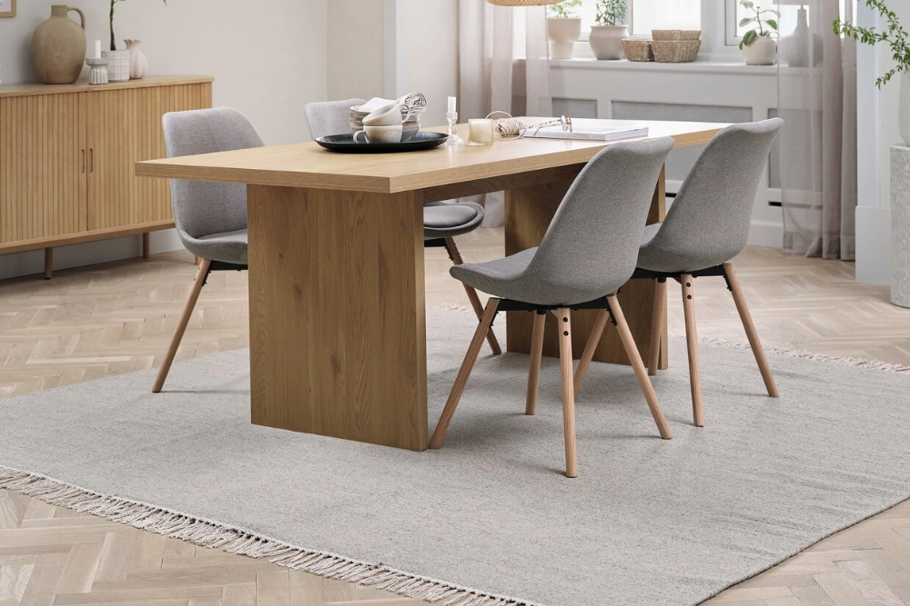 Trpezarijski stolovi