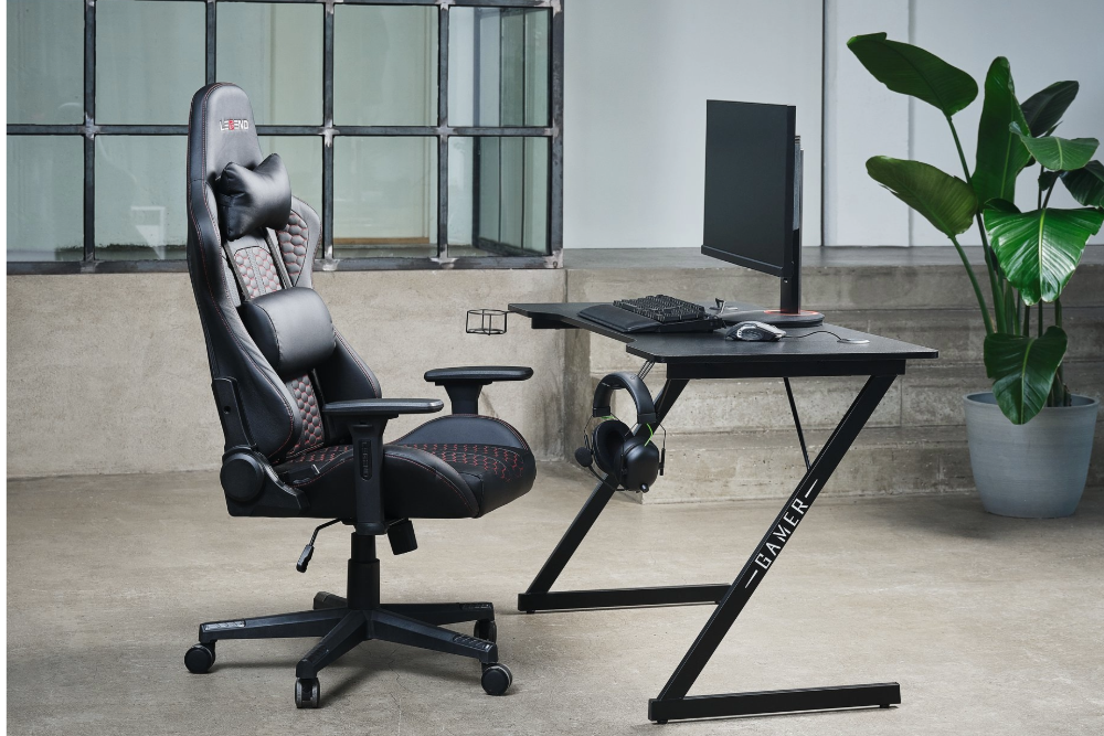 Kancelarijske stolice i stolovi