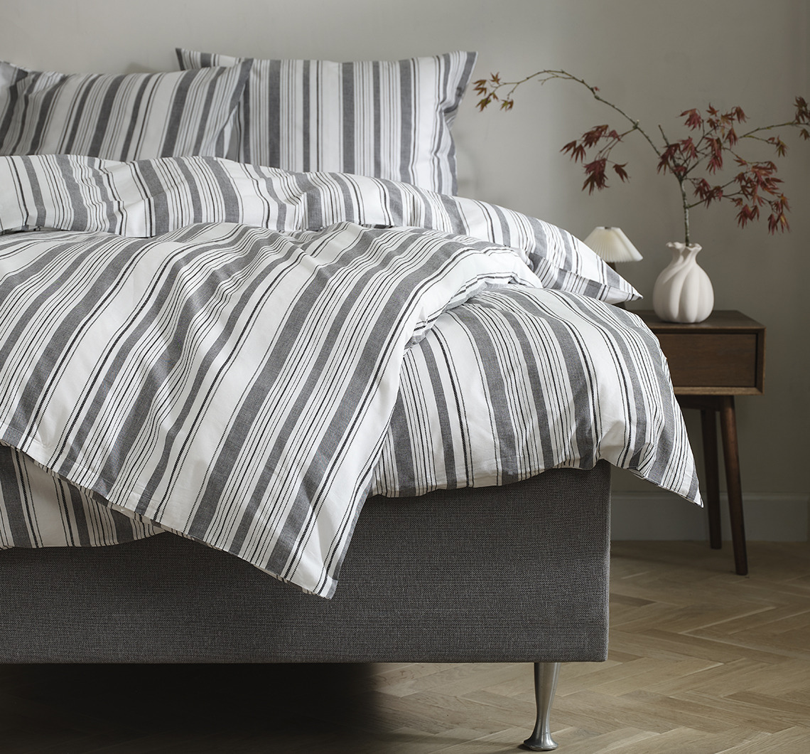 Posteljina IDA je izrađena od 100% pamuka i ima certifikat OEKO-TEX® STANDARD 100, Better Cotton Set prugaste posteljine